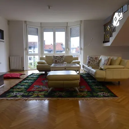 Séjour chez l'habitant Residence *